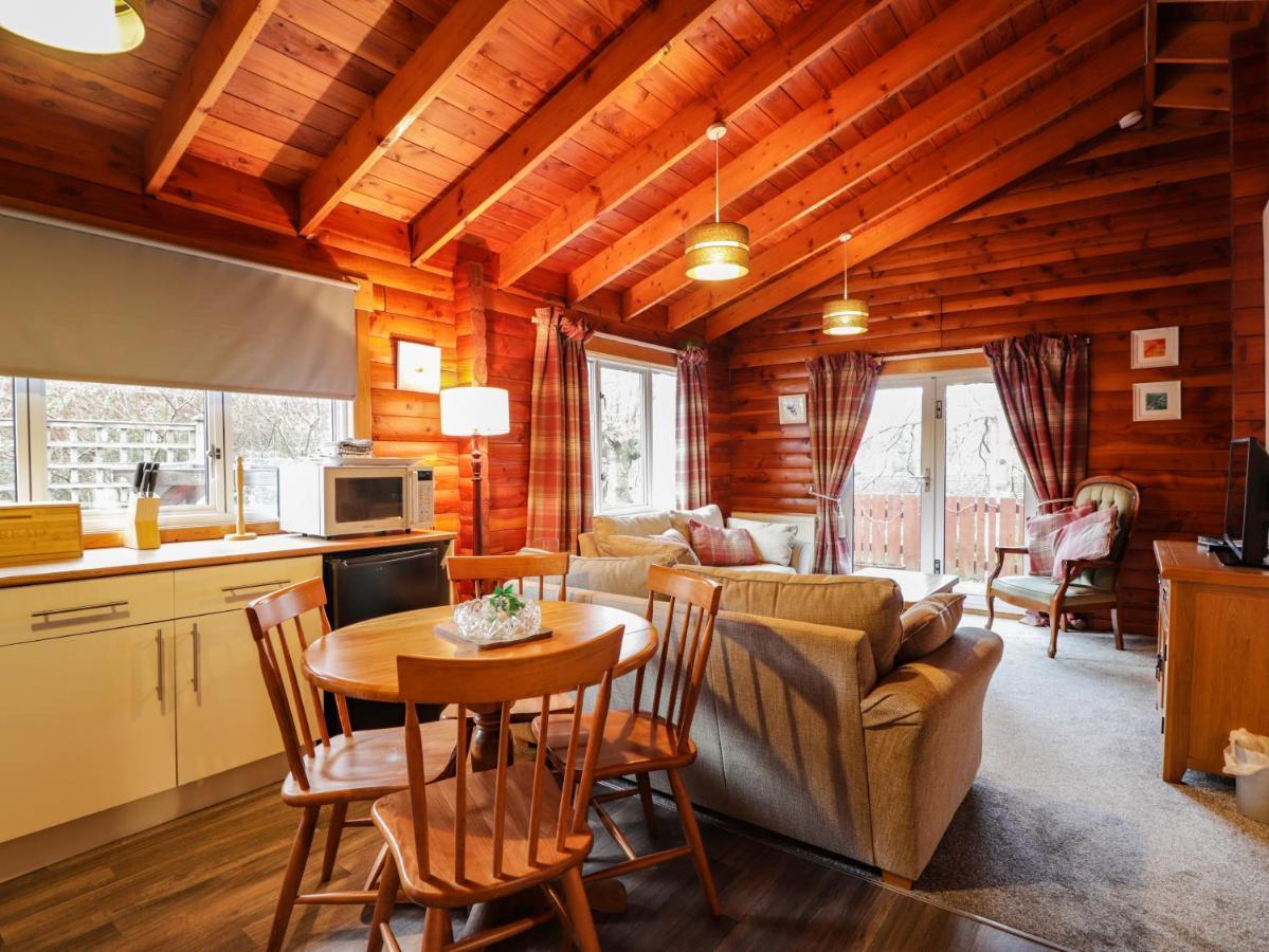 Spruce Lodge Strathpeffer Dış mekan fotoğraf